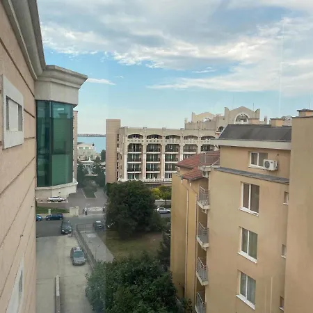 Family In Sunset Apartament Pomorie